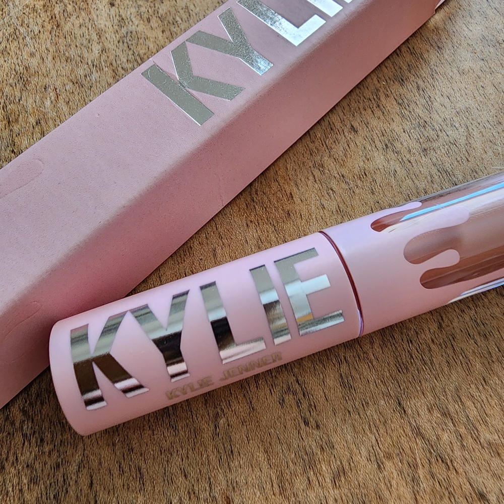 Kylie Jenner Pink Lip Gloss